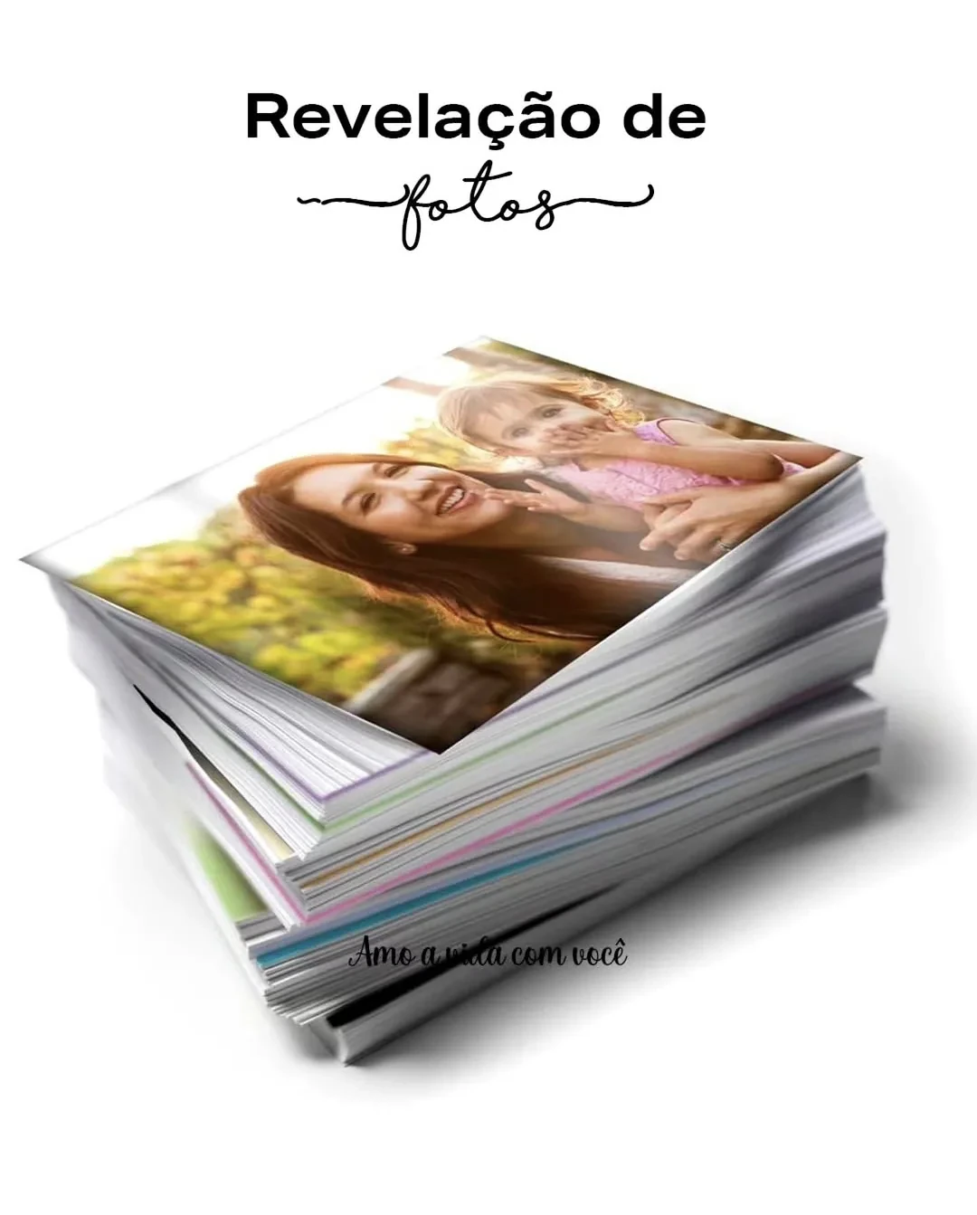 Pilha de fotos impressas entregues após a revelação